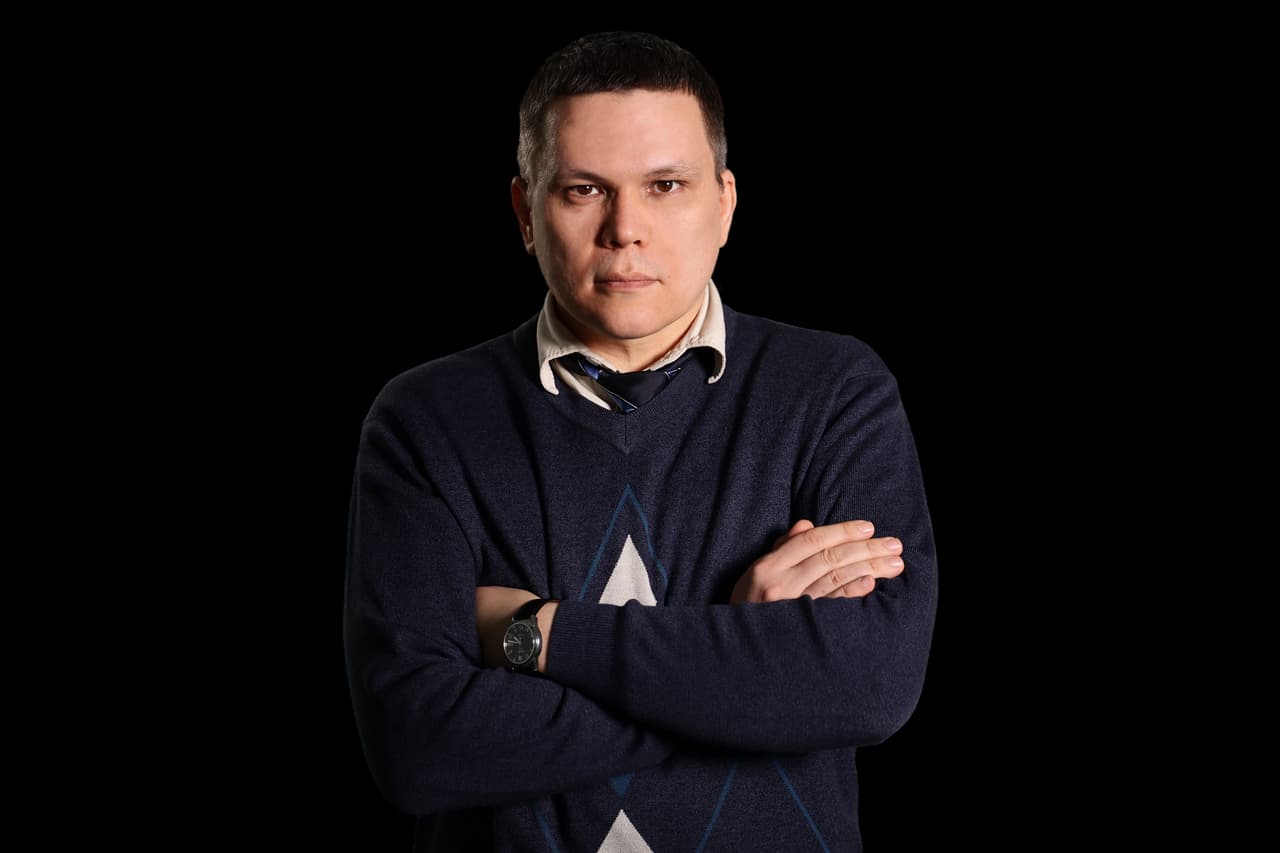 Александр Долбня